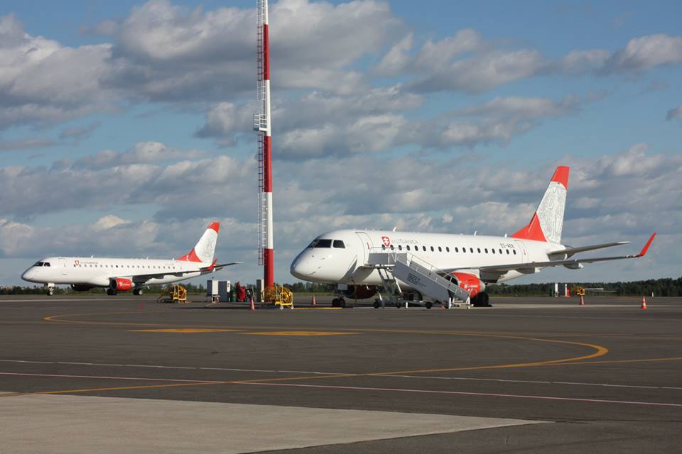 3 Embraer 175 170