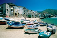 italy_sicily_cefalu_harbor_fishing_boats-odysseys_unlimited